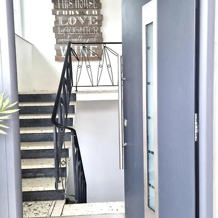 Magnolia: Moderne, Voll Moeblierte Wohnung Bietigheim-Bissingen Exterior foto