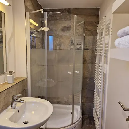Magnolia: Moderne, Voll Moeblierte Wohnung Bietigheim-Bissingen Exterior foto