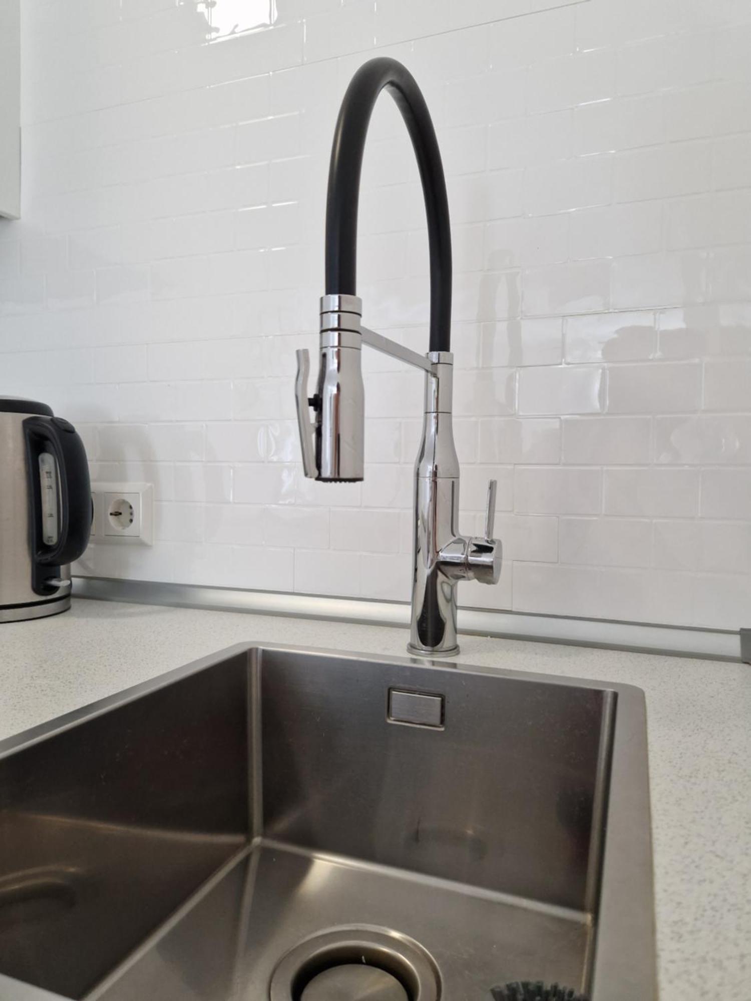 Apartment Magnolia: Moderne, Voll Moeblierte